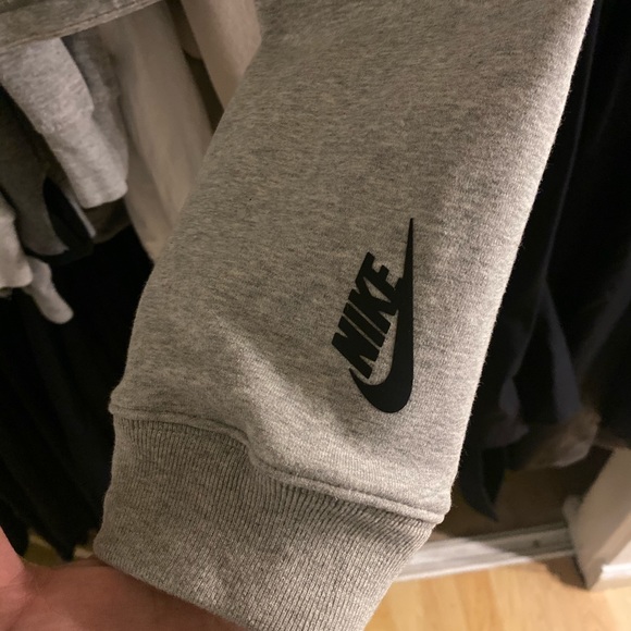 NikeLab Essentials Crew - Picture 4 of 5